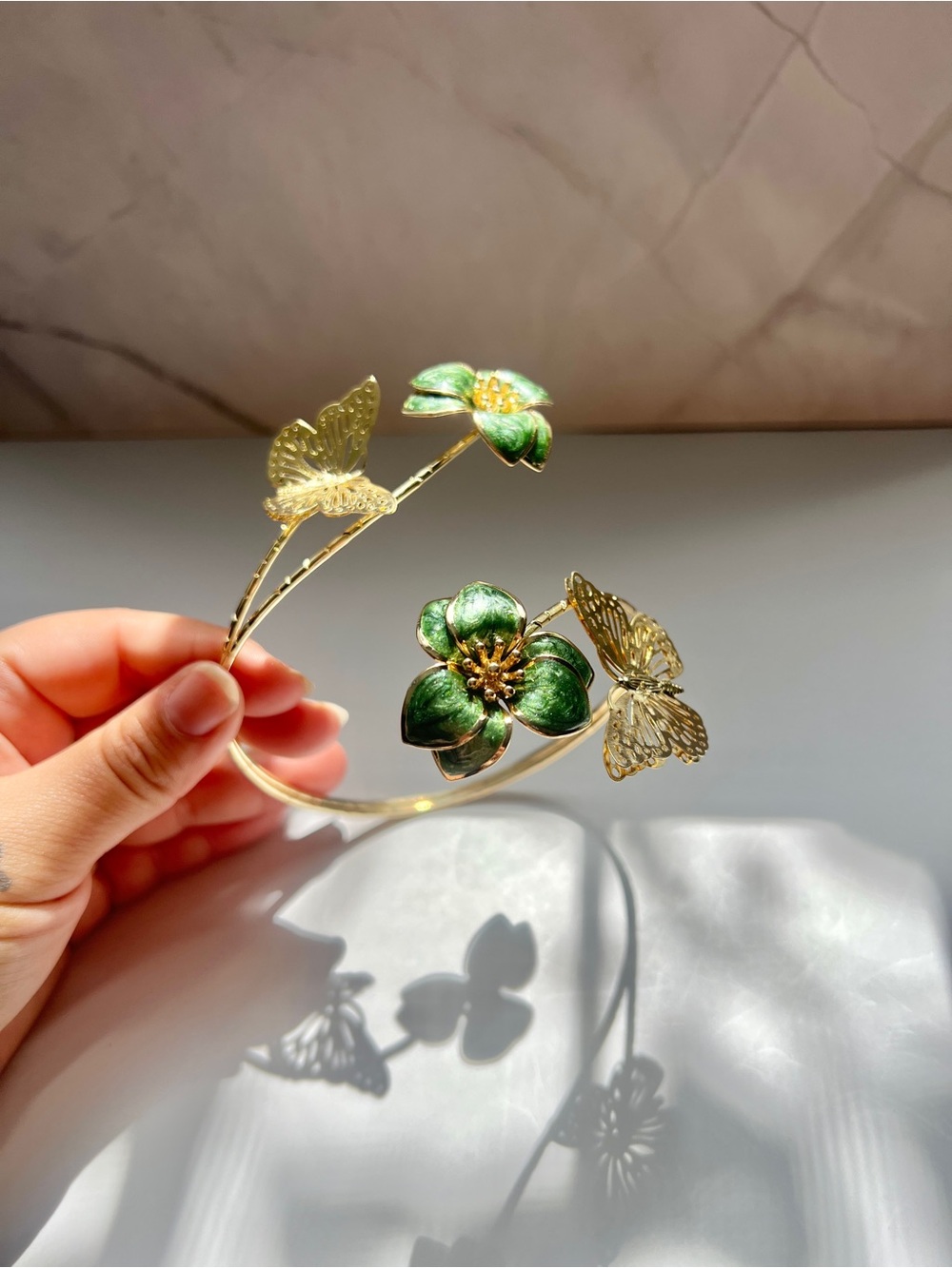 Gold Green Floral Arm Cuff - Women's Jewelry - Picture 2 of 4